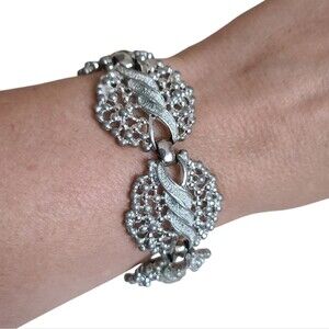 vintage 1970s emmons silver plated statement bracelet 7.5 inches long